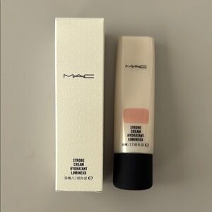 MAC Cosmetics Pink Highlighter Radiant Glow